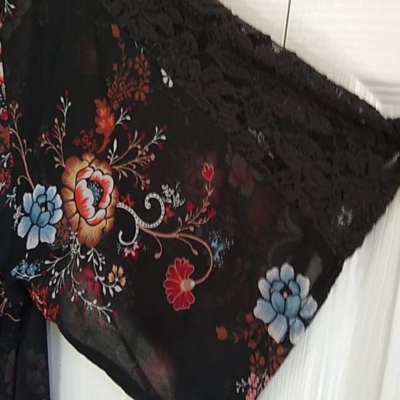 Kamono with lace cut in size xsp/ small - Picture 6 of 9